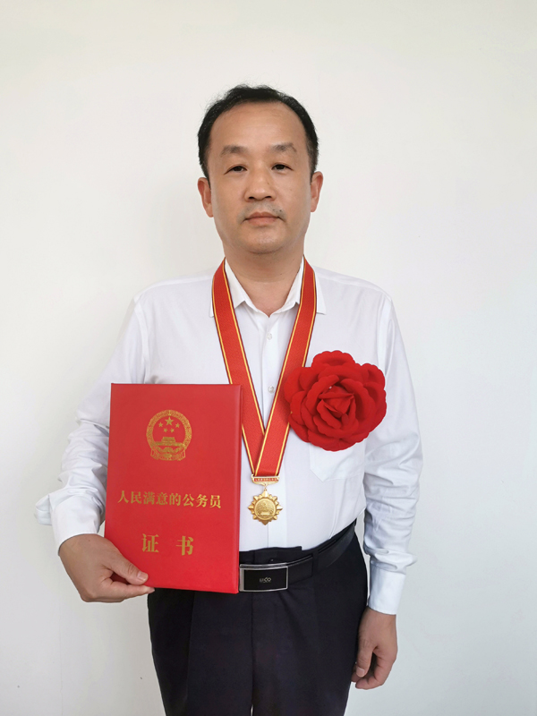 程呈友600.jpg